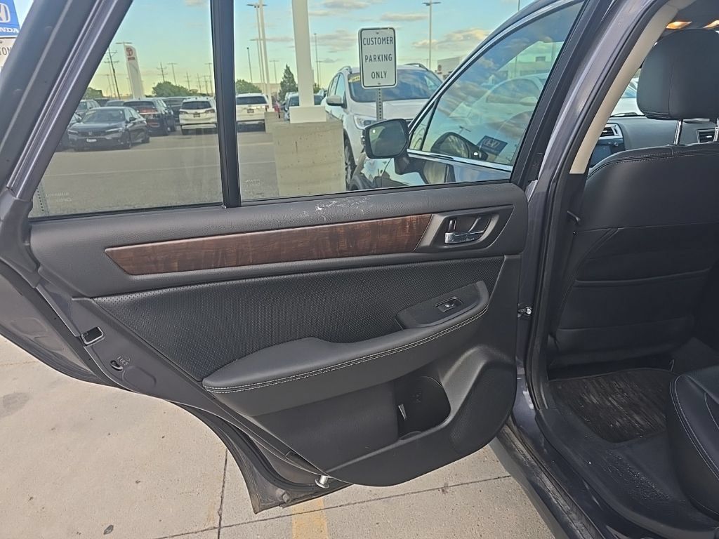 Used 2015 Subaru Outback 2.5i Limited AWD/4WD image 12