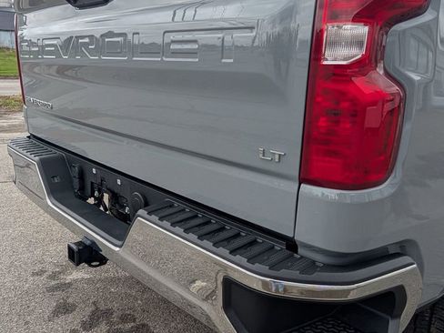 Used 2024 Chevrolet Silverado 1500 LT AWD/4WD image 17