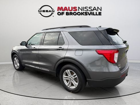Used 2022 Ford Explorer XLT w/ Class IV Trailer Tow Package RWD image 6