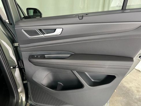 New 2026 Volkswagen Atlas Cross Sport SEL image 23