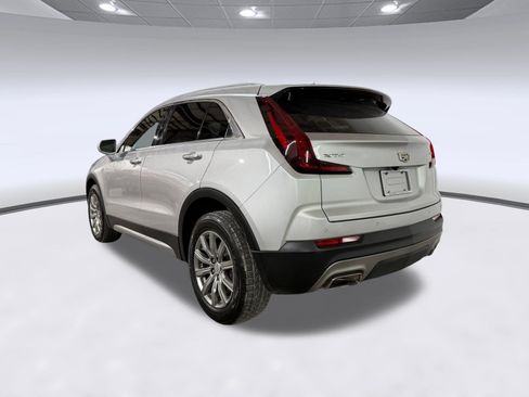 Used 2021 Cadillac XT4 Premium Luxury FWD image 2