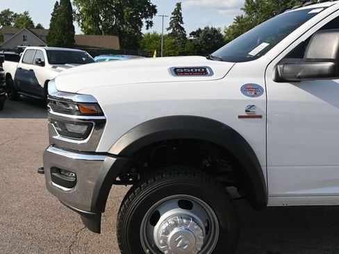 New 2026 RAM 5500 Tradesman w/ Chrome Appearance Group AWD/4WD image 19