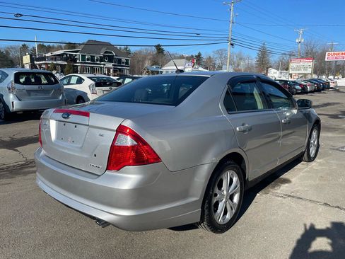 Used 2012 Ford Fusion SE image 4