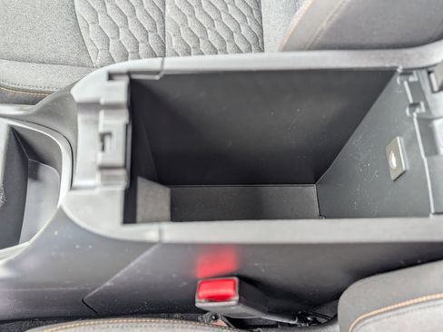 Used 2018 Chevrolet Equinox LT image 25