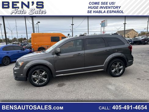 Used 2016 Dodge Journey Crossroad image 1