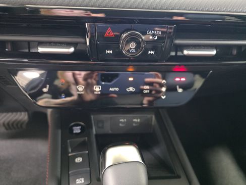 New 2026 Nissan Kicks SR w/ Cold Weather Package AWD/4WD image 24
