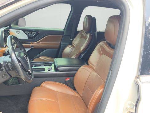 Used 2020 Lincoln Aviator Reserve w/ Equipment Group 201A AWD/4WD image 9