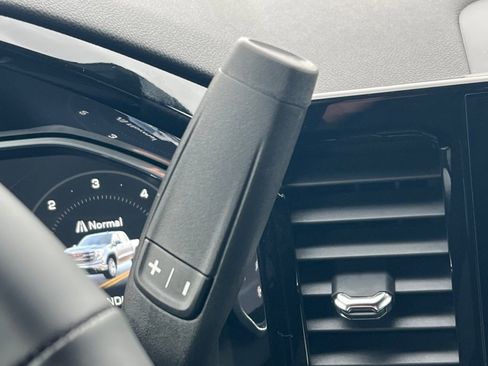 New 2026 GMC Sierra 1500 Elevation image 18