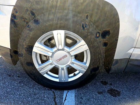 Used 2016 GMC Terrain SLE image 30