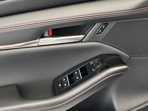 Used 2025 MAZDA MAZDA3 s image 24