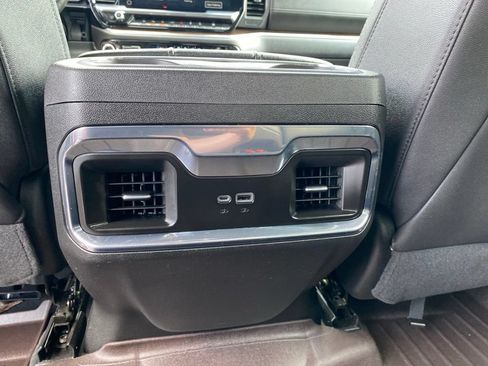 Used 2023 GMC Sierra 1500 Elevation w/ Elevation Premium Package AWD/4WD image 28