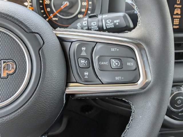 New 2026 Jeep Wrangler Unlimited Sahara AWD/4WD image 27
