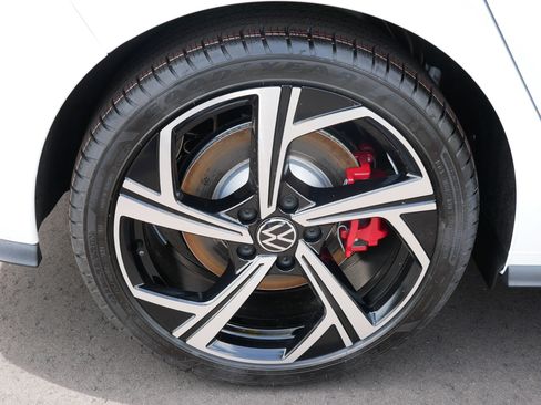 New 2025 Volkswagen GTI SE image 5