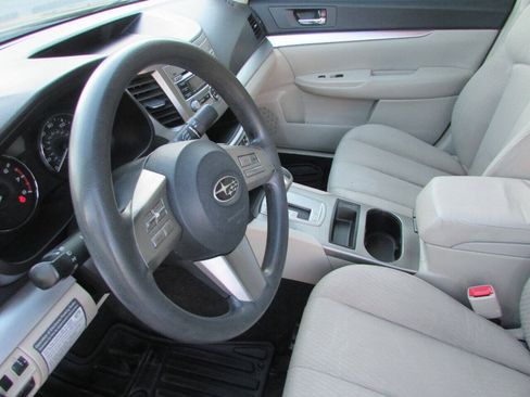 Used 2011 Subaru Legacy 2.5i AWD/4WD image 30
