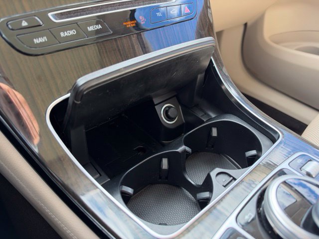 Used 2018 Mercedes-Benz GLC 300 4MATIC image 26