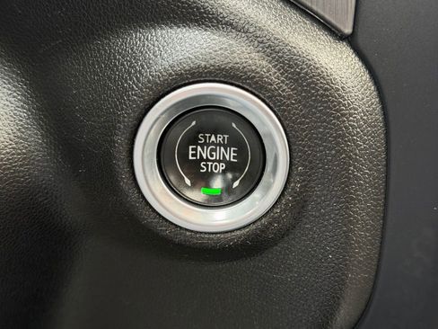 Used 2021 GMC Sierra 2500 Denali w/ Denali Black Diamond Edition AWD/4WD image 30