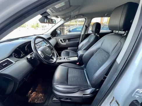 Used 2019 Land Rover Discovery Sport SE AWD/4WD image 13