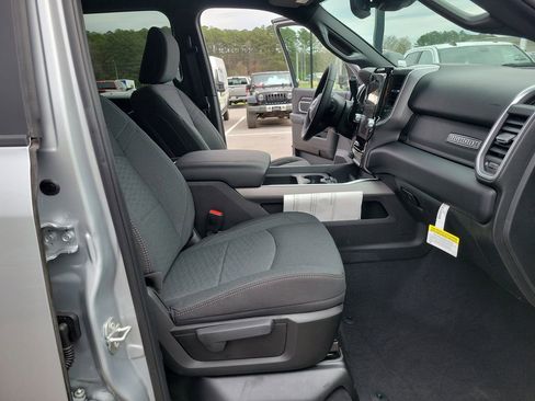 New 2026 RAM 2500 Big Horn AWD/4WD image 39