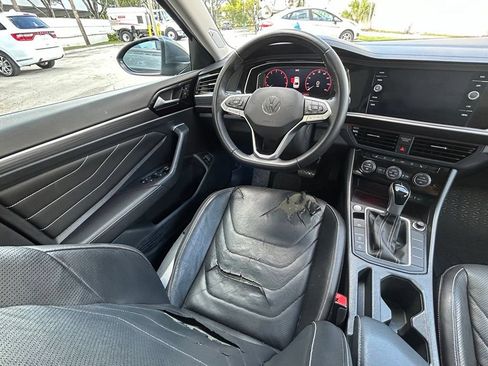 Used 2023 Volkswagen Jetta SEL FWD image 9