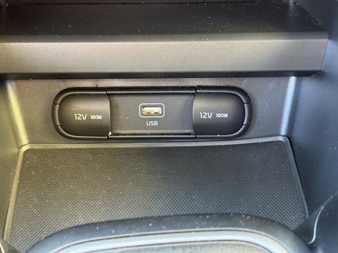 Certified 2023 Kia Soul LX image 18