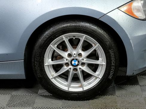 Used 2011 BMW 128i Convertible image 33