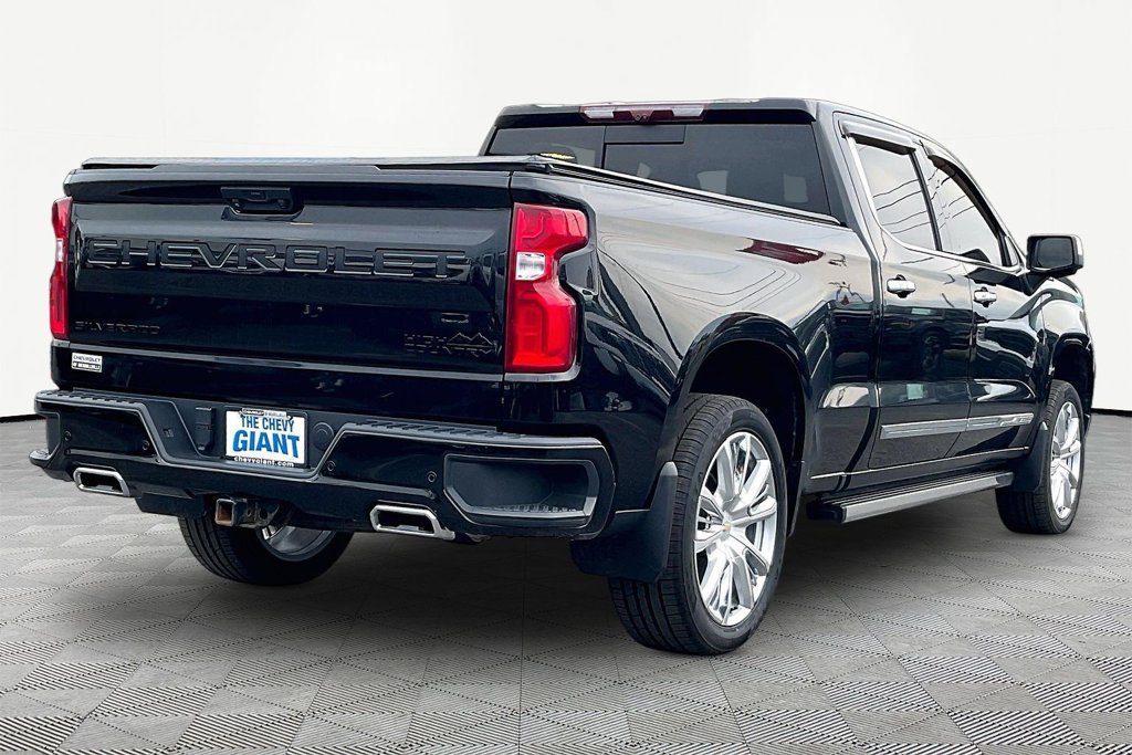 Used 2023 Chevrolet Silverado 1500 High Country w/ High Country Premium Package AWD/4WD image 6