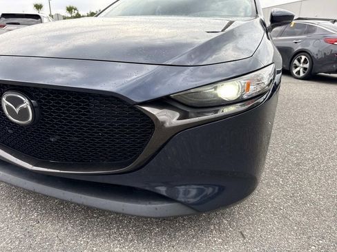 Used 2019 MAZDA MAZDA3 Hatchback FWD image 10