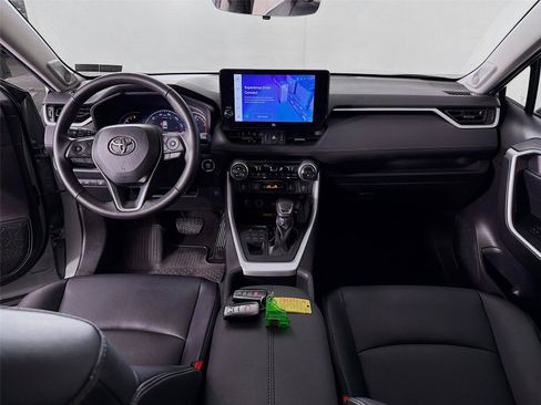 Used 2023 Toyota RAV4 XLE Premium AWD/4WD image 26