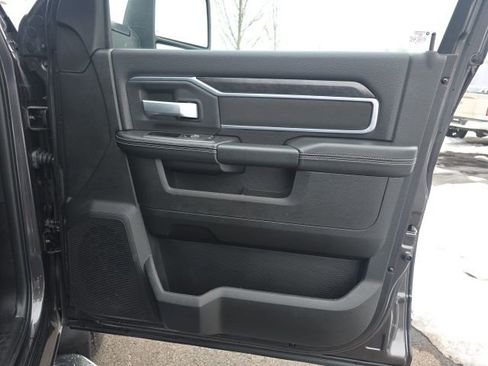 Used 2024 RAM 3500 Big Horn w/ Safety Group image 9