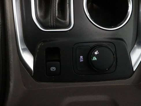 Used 2018 Chevrolet Traverse LT FWD image 27