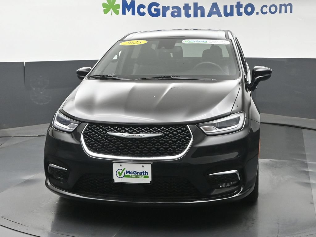 Used 2025 Chrysler Pacifica Select FWD image 22