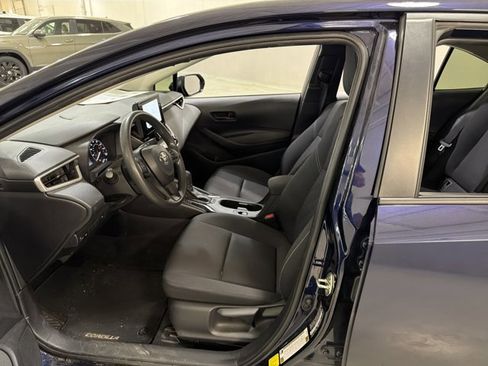 Used 2024 Toyota Corolla LE FWD image 6
