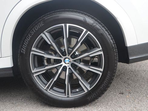 Used 2026 BMW X6 xDrive40i AWD/4WD image 24