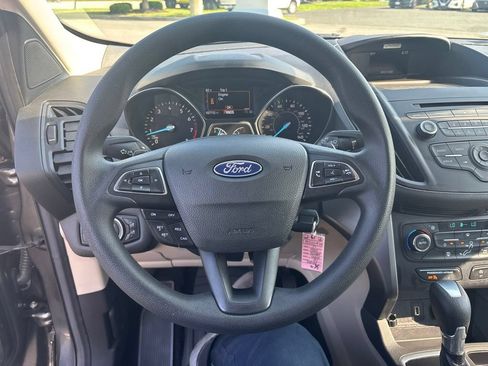 Used 2017 Ford Escape SE AWD/4WD image 20
