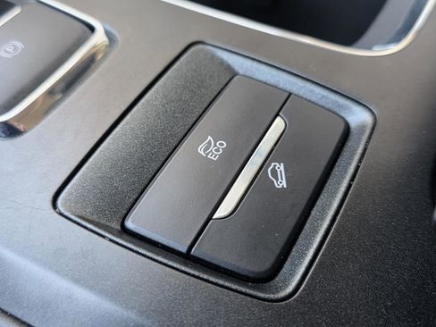 Used 2019 Ford Fusion Titanium FWD image 27