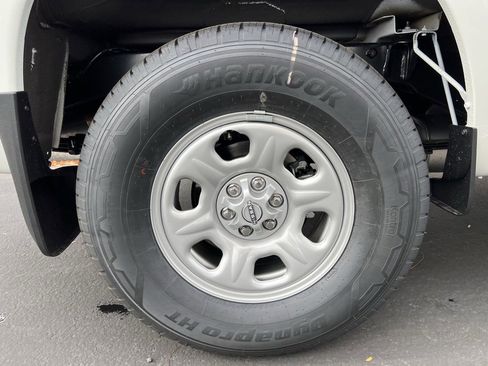 New 2026 Nissan Frontier S image 8