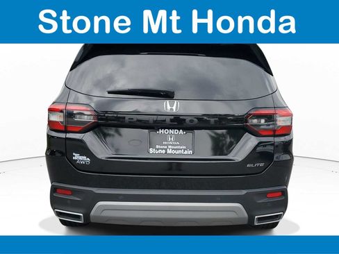 Used 2023 Honda Pilot Elite image 5