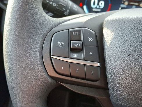 New 2025 Ford Explorer Base image 14