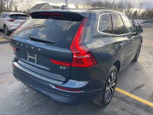 Used 2023 Volvo XC60 B5 Core image 5