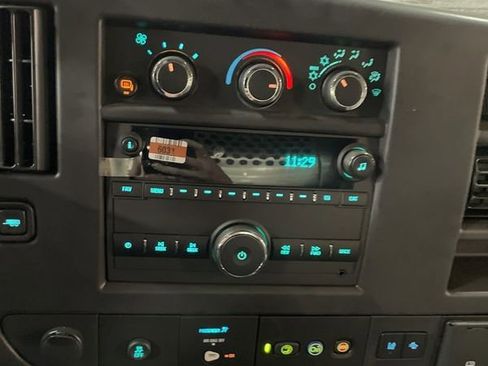 Used 2025 Chevrolet Express 2500 Extended w/ Communications Package image 20