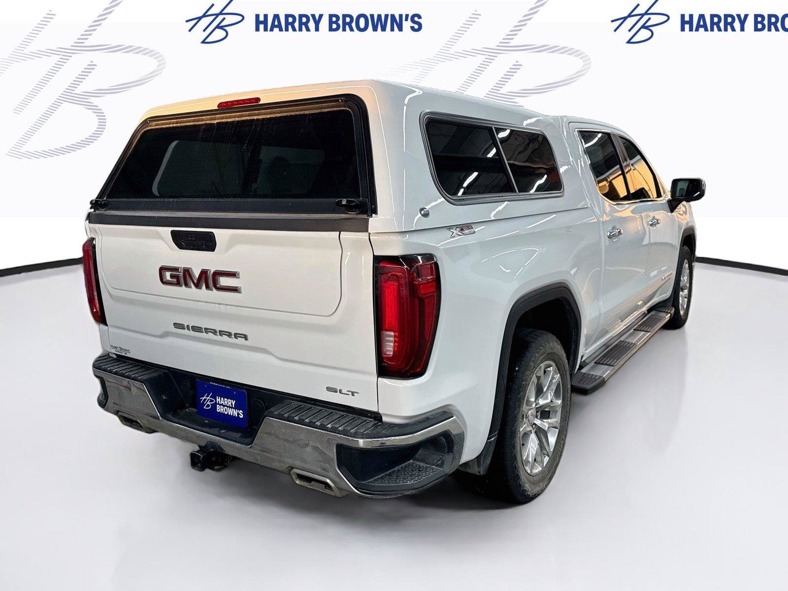 Used 2022 GMC Sierra 1500 SLT w/ SLT Premium Package AWD/4WD image 10