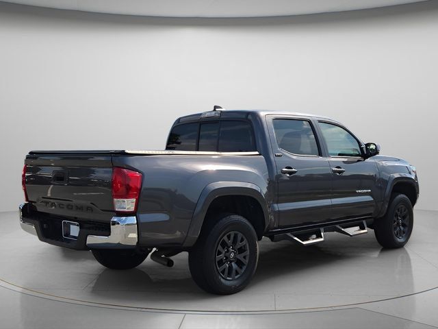 Used 2023 Toyota Tacoma SR5 w/ SR5 Appearance Package RWD image 7