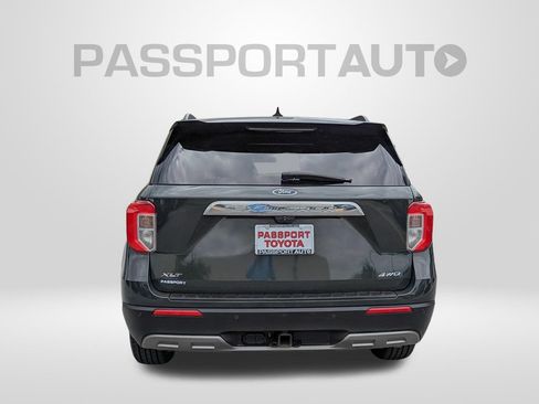 Used 2021 Ford Explorer XLT w/ Equipment Group 202A AWD/4WD image 6