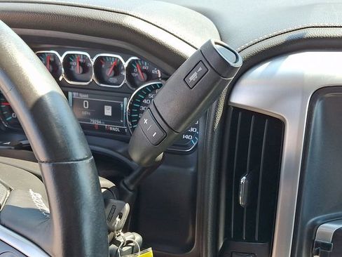 Used 2018 GMC Sierra 2500 SLT w/ Duramax Plus Package AWD/4WD image 15
