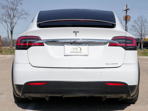 Used 2021 Tesla Model X Long Range image 10