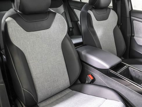 Used 2023 Volkswagen ID.4 2WD image 43