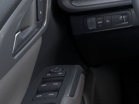 New 2026 Chevrolet Traverse LT w/ Driver Confidence Package FWD image 22