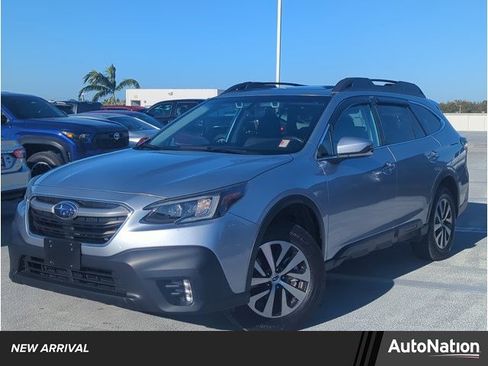 Used 2021 Subaru Outback Premium image 1