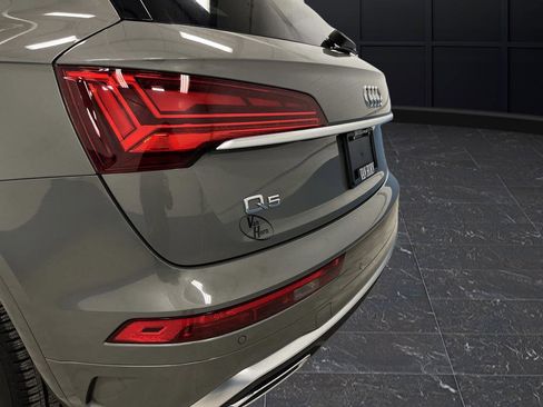 Used 2023 Audi Q5 2.0T Premium w/ Convenience Package image 31