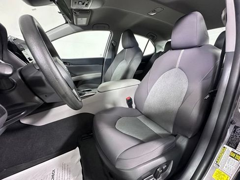 Used 2022 Toyota Camry LE FWD image 20